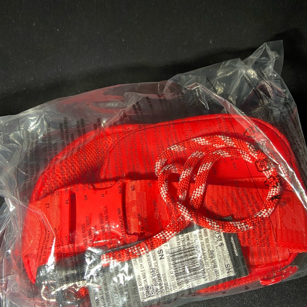 Beyonce Ivy Park Belt Bag Real Coral NWT!!!!!!!!!! - Picture 5 of 5